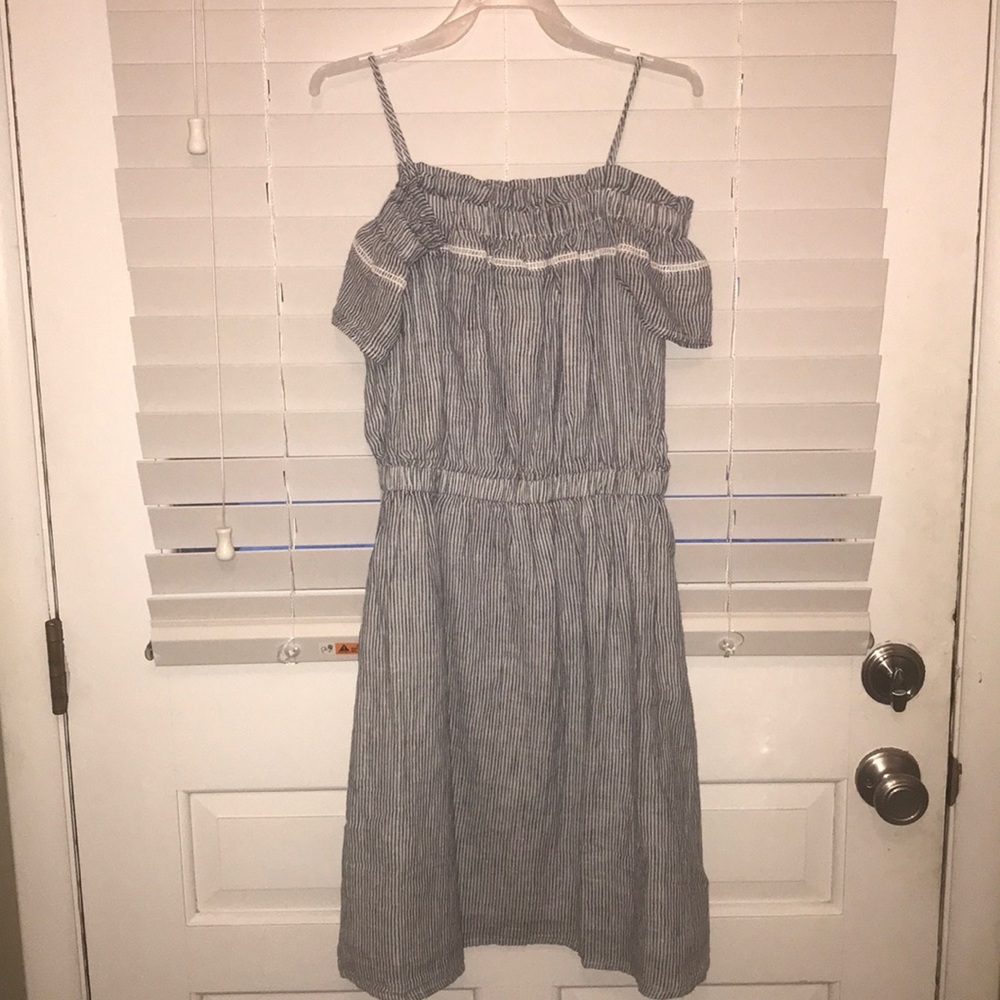 NEW, never worn, GAP pinstripe girls’ dress